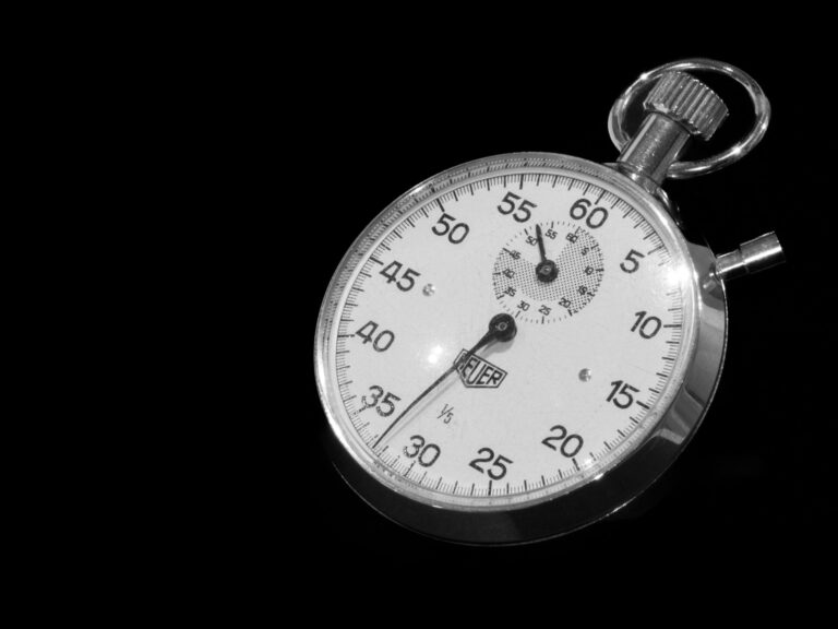Stopwatch that signals the wait for the 7X to arrive